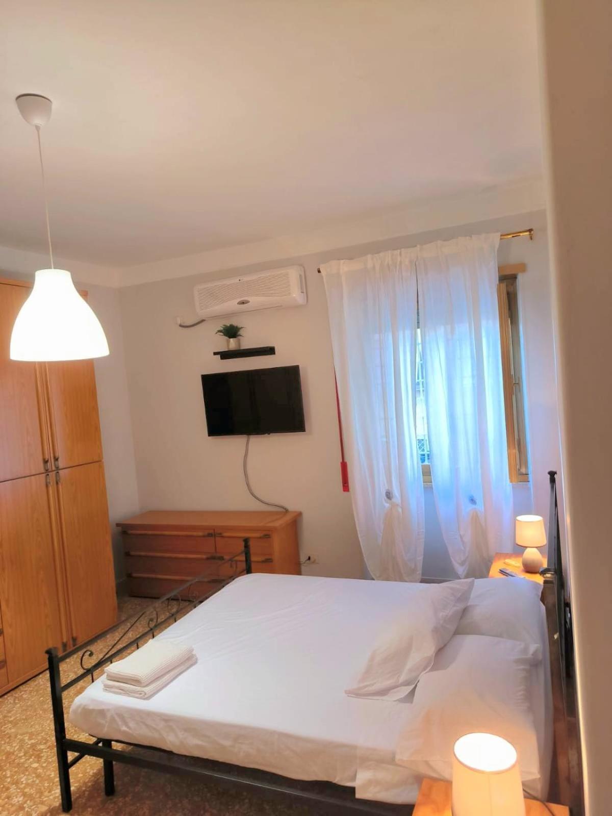 Bilocale In Via Degli Orti Variani Рим Экстерьер фото